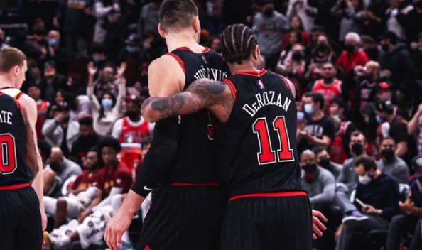 NBA-爱德华兹45分准绝杀尼克斯,森林狼加时逆转登顶东部