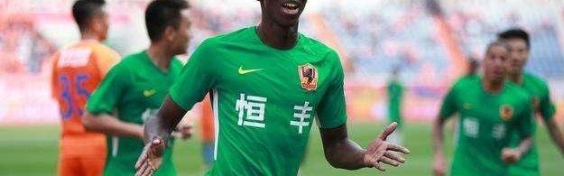  拉齐奥终场前送点痛失关键三分  